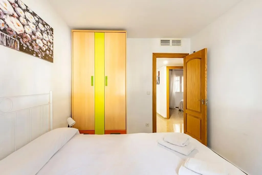 Amplio Piso Para Disfrutar Del Centro De Malaga Con Parking Gratuito Apartment