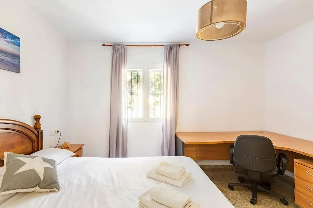 Amplio Piso Para Disfrutar Del Centro De Malaga Con Parking Gratuito Apartment